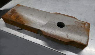 Cross slide casting